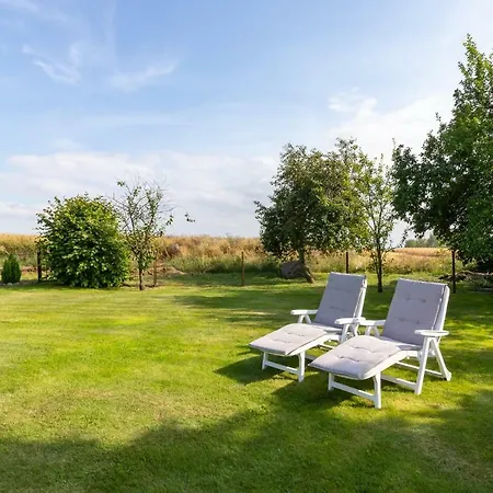 Becker Am Feldrand *