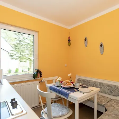 Becker Am Feldrand *